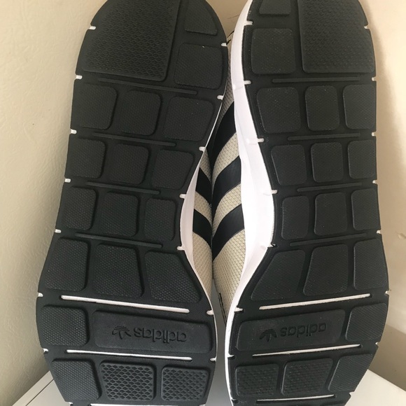 Adidas Swift Run - Picture 6 of 6